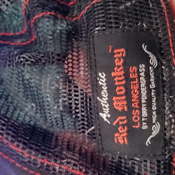 Red Monkey cap - Picture 2 of 4